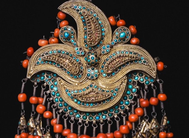 Орта Азия мен Кавказ халықтарының зергерлік бұйымдары көрмеге қойылды