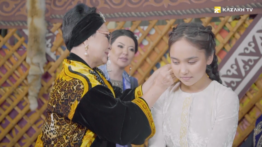 Сырға салу дәстүрі