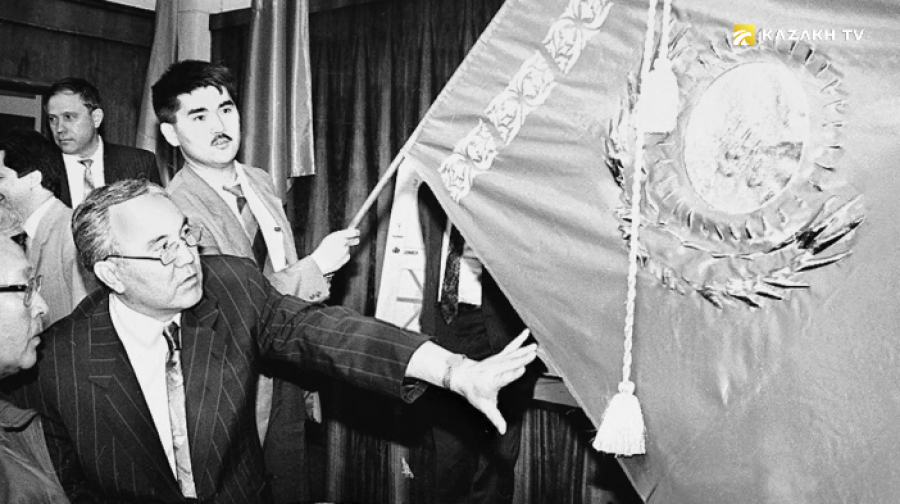 История утверждения государственных символов РК