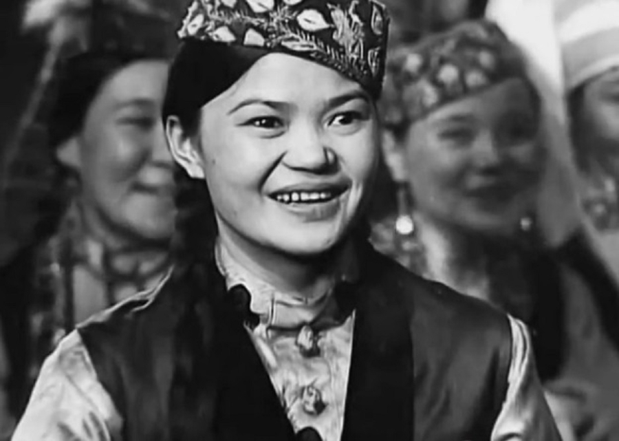 Имена каких отечественных актрис ушли на последние страницы Google?