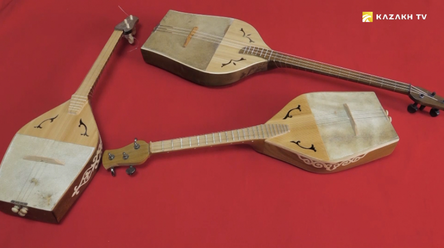 Древний музыкальный инструмент шертер