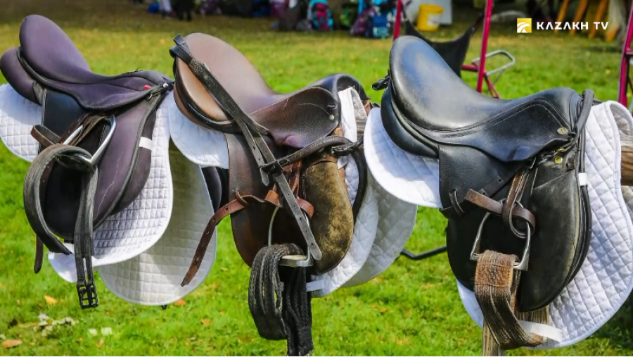 Қазақтың ат әбзелдері қалай жасалады?