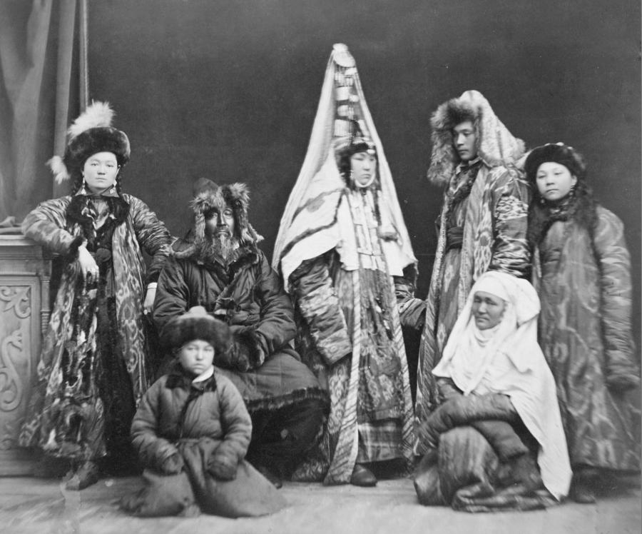 Костюмы ранних и современных тюркских народов